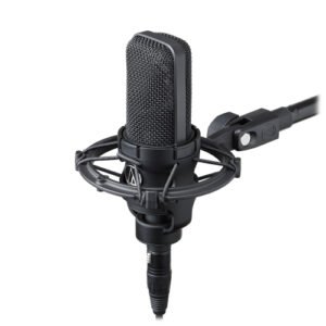 Micrófono de Condensador Audiotechnica AT4040: Calidad Profesional para Voces e Instrumentos