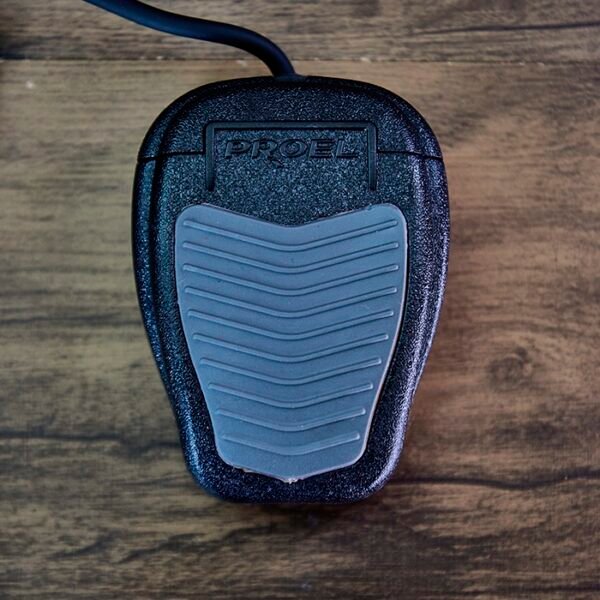 PEDAL DE SUSTAIN GF29 PROEL